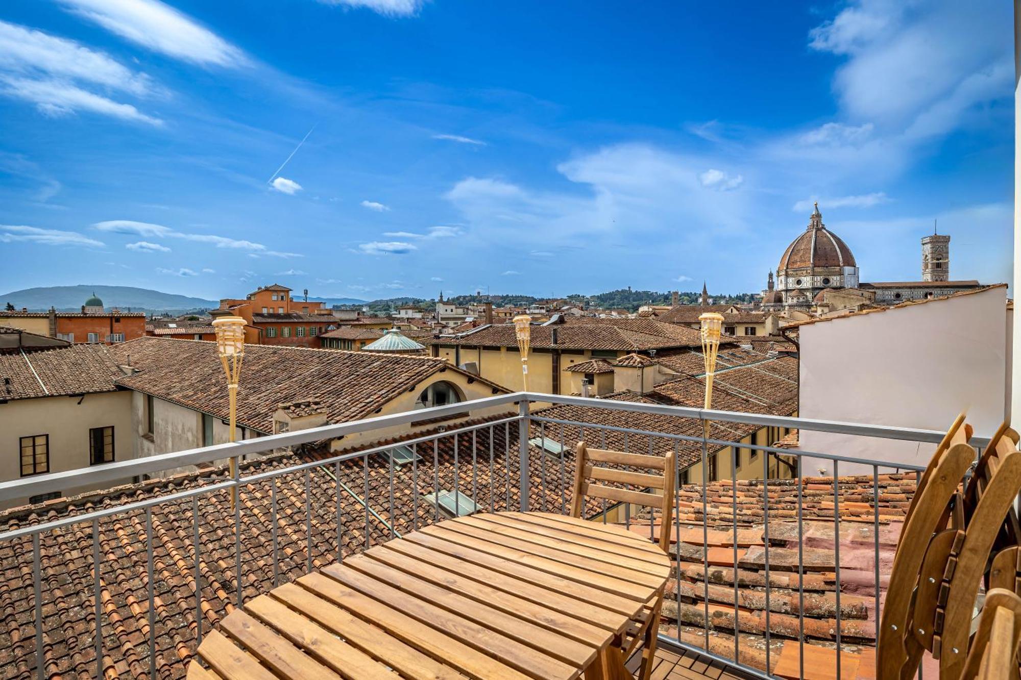 Appartement Yd Stunning Terrace On The Accademia à Florence Extérieur photo